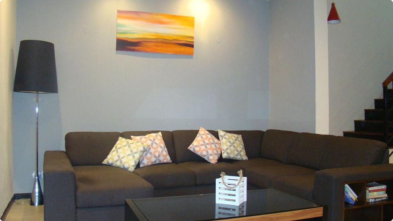 Althea's Nice, Comfy 4 Bedroom Townhouse With Pool In Bay- Ah 1 Casa de férias Grand Baie