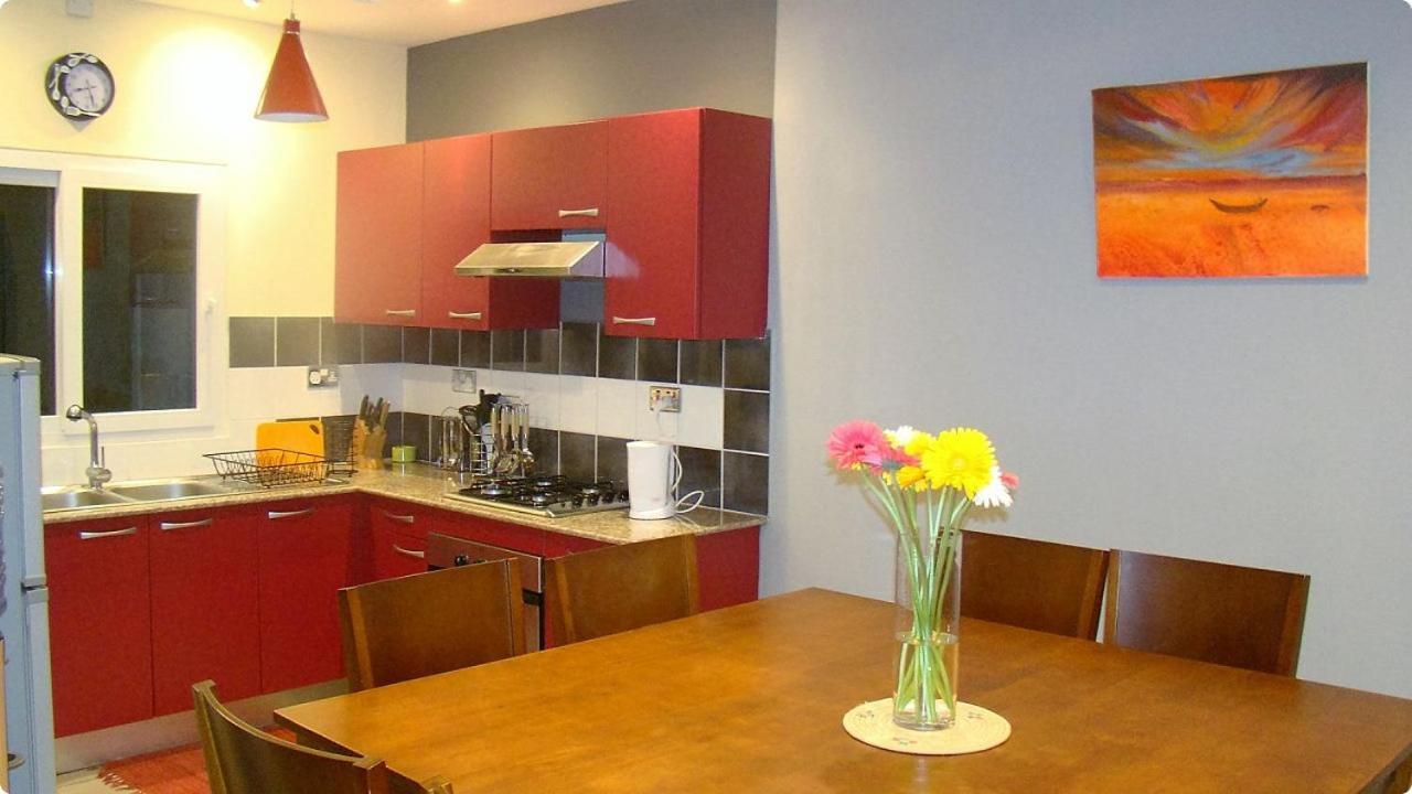 Althea's Nice, Comfy 4 Bedroom Townhouse With Pool In Bay- Ah 1 *