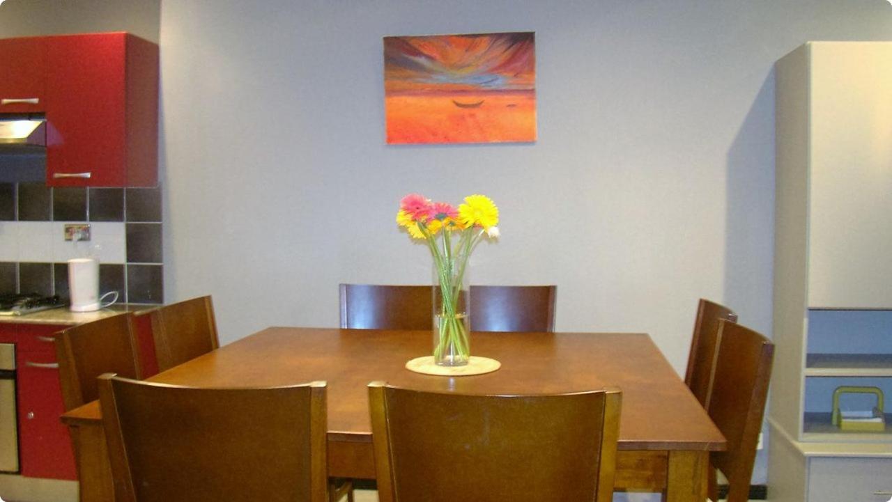 Casa de férias Althea's Nice, Comfy 4 Bedroom Townhouse With Pool In Bay- Ah 1 *