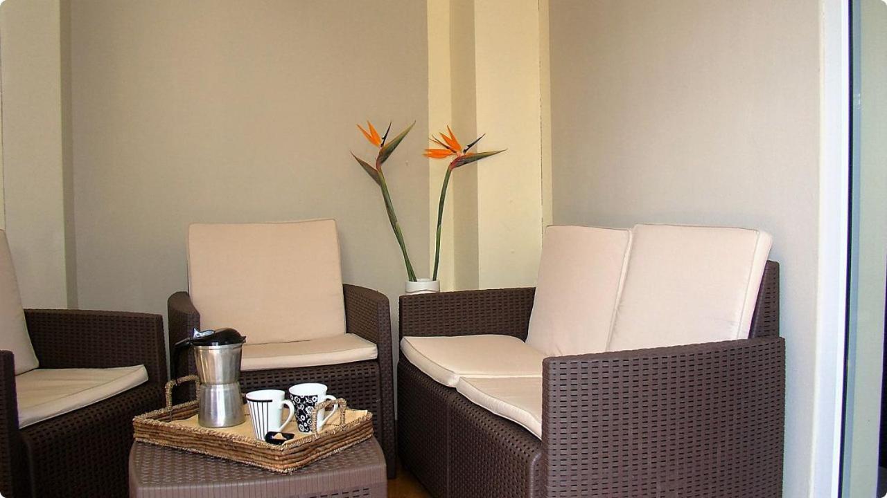 Althea's Nice, Comfy 4 Bedroom Townhouse With Pool In Bay- Ah 1 * Grand Baie