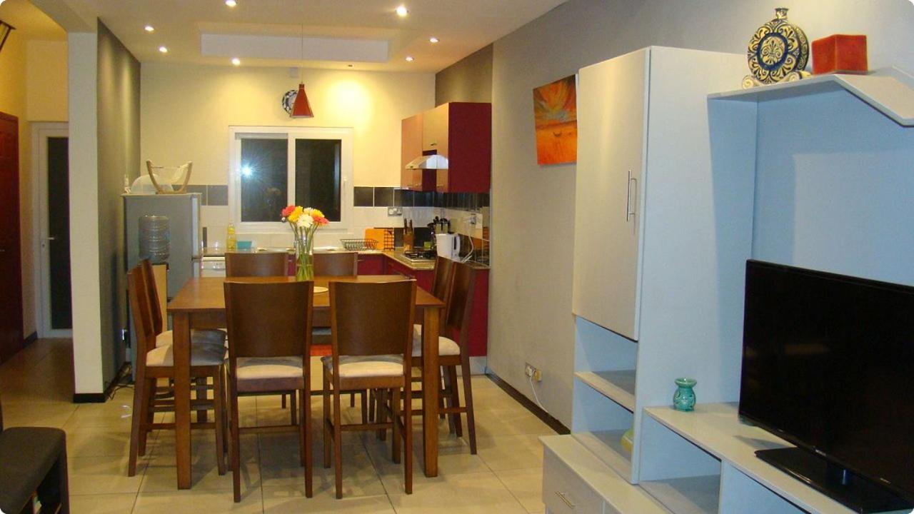 Althea's Nice, Comfy 4 Bedroom Townhouse With Pool In Bay- Ah 1 Casa de férias *