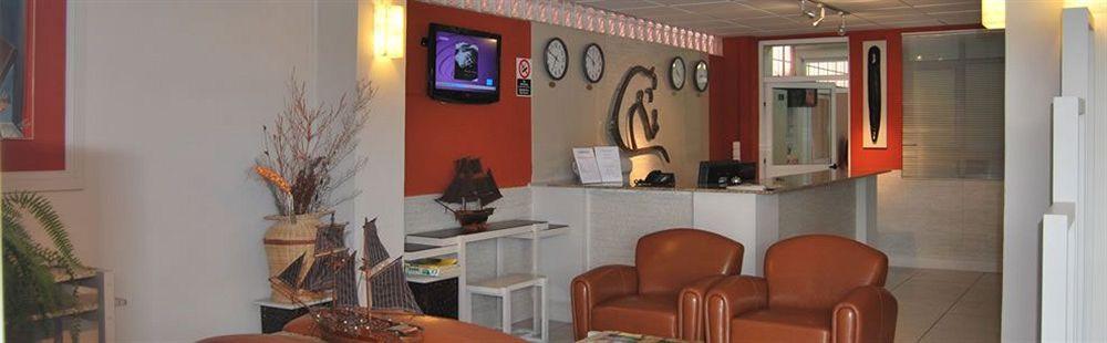 Champ De Mars Hotel 2*