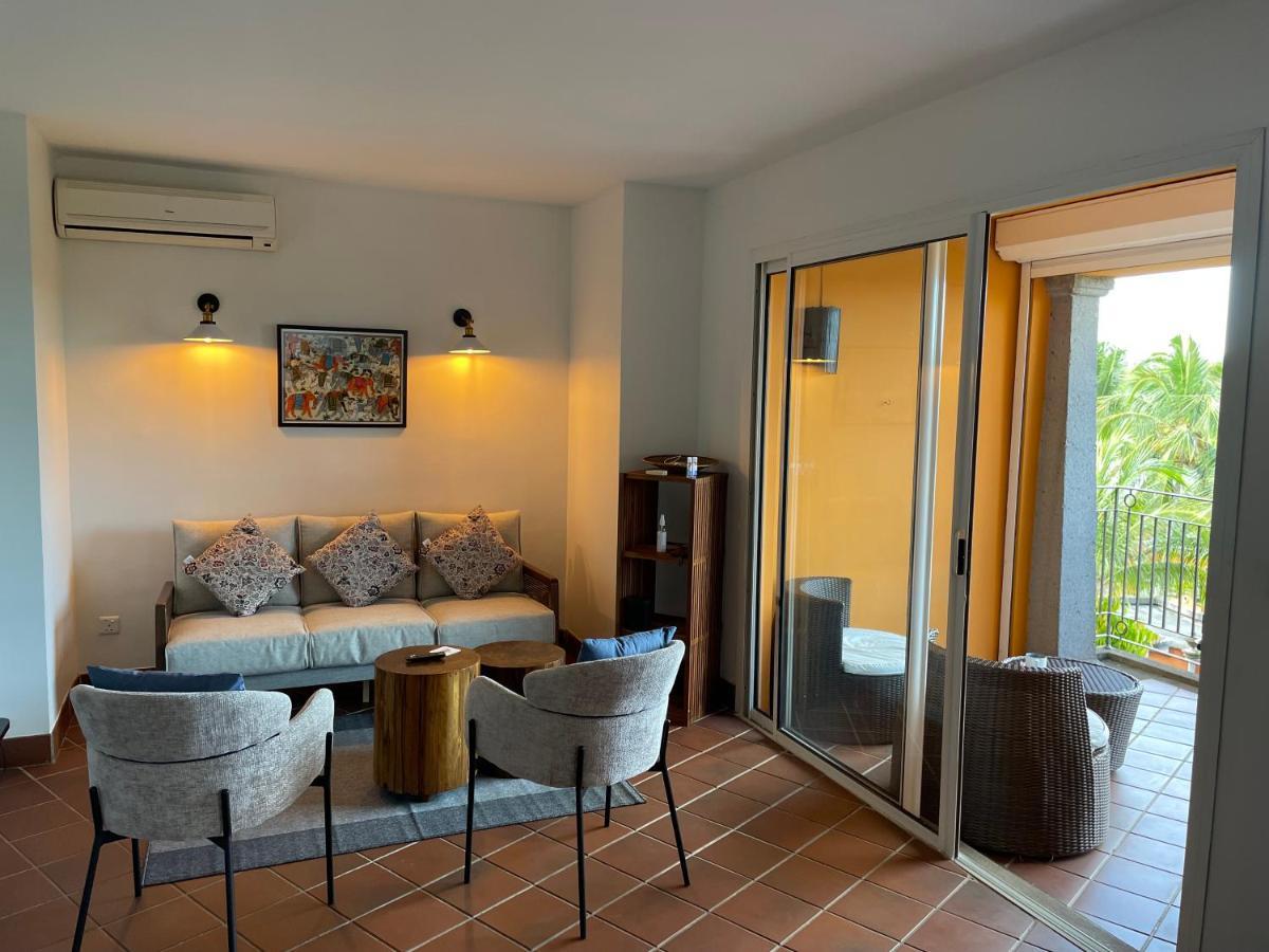 Picturesque Riverside 2-bedroom Ensuite In Port Chambly * Terre Rouge (Mauricio)