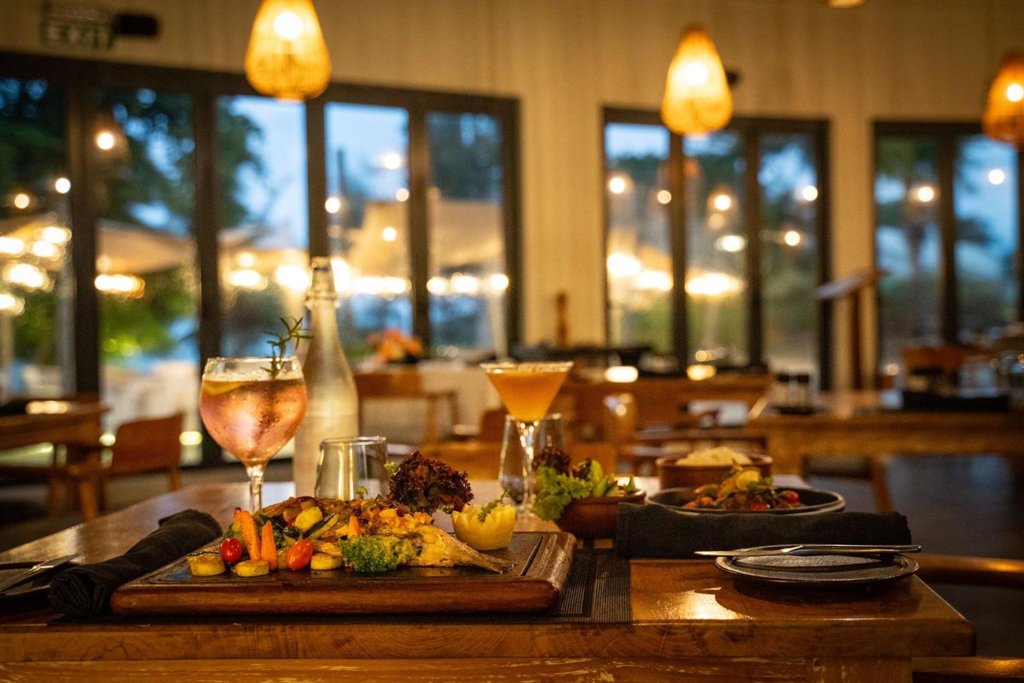 Resort Radisson Blu Azuri &