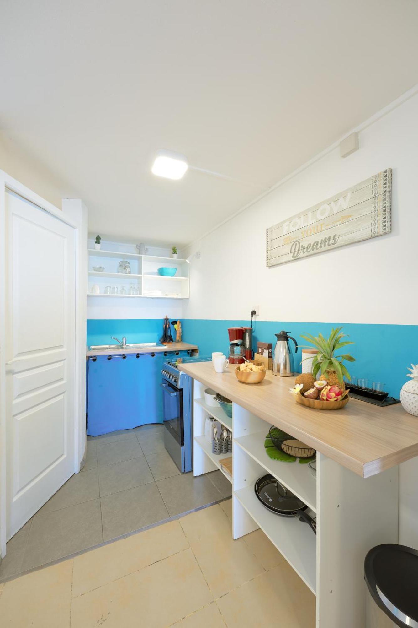 Lagoon View Apartment *