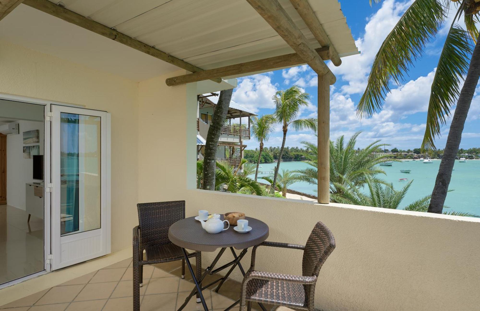 Lagoon View Apartment