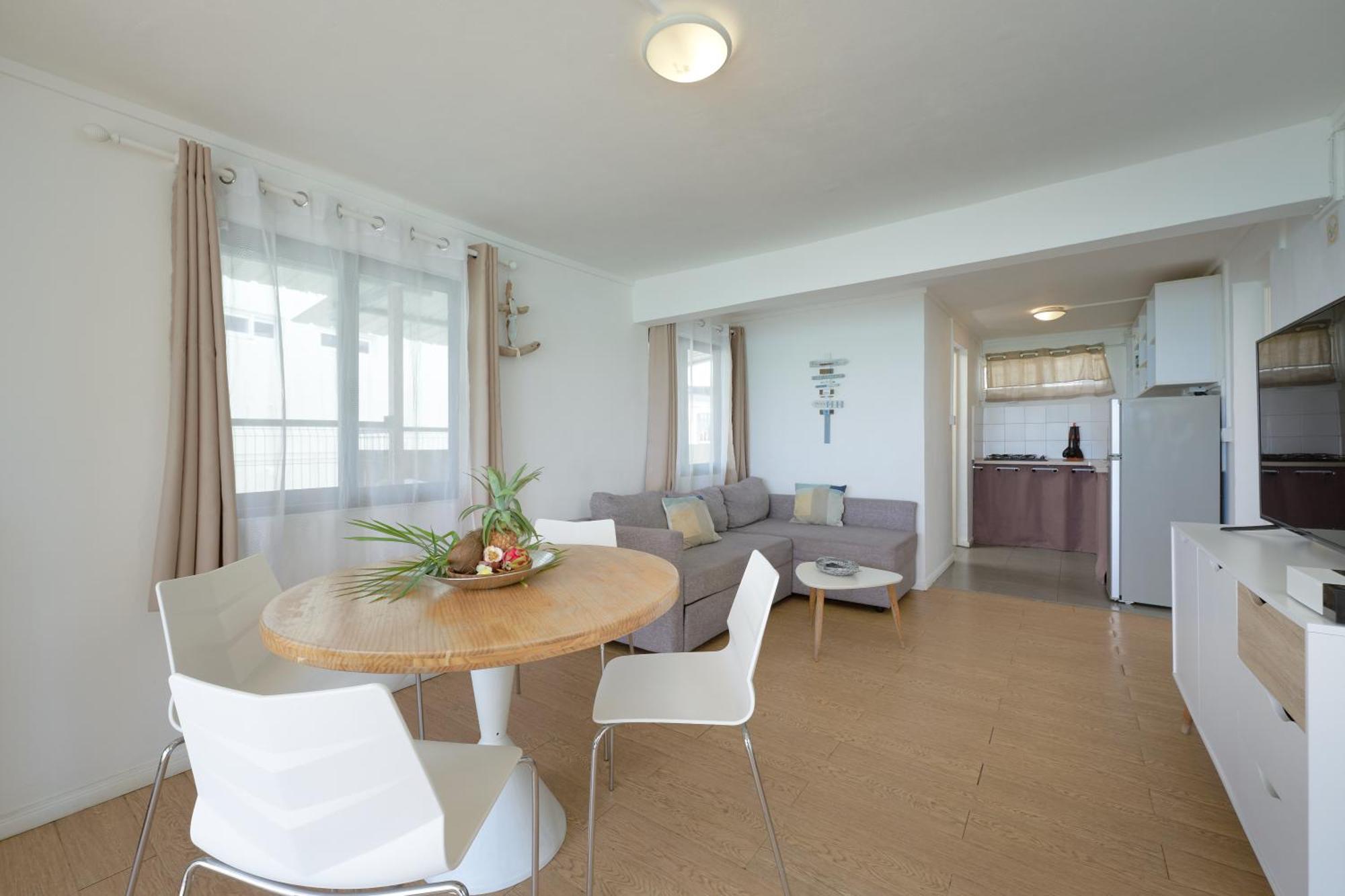 Lagoon View Apartment *