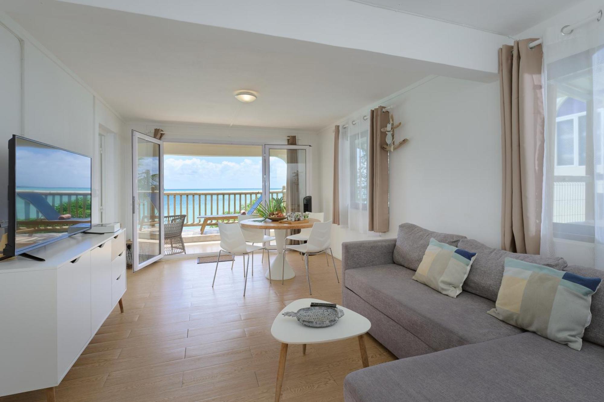 Lagoon View Apartment