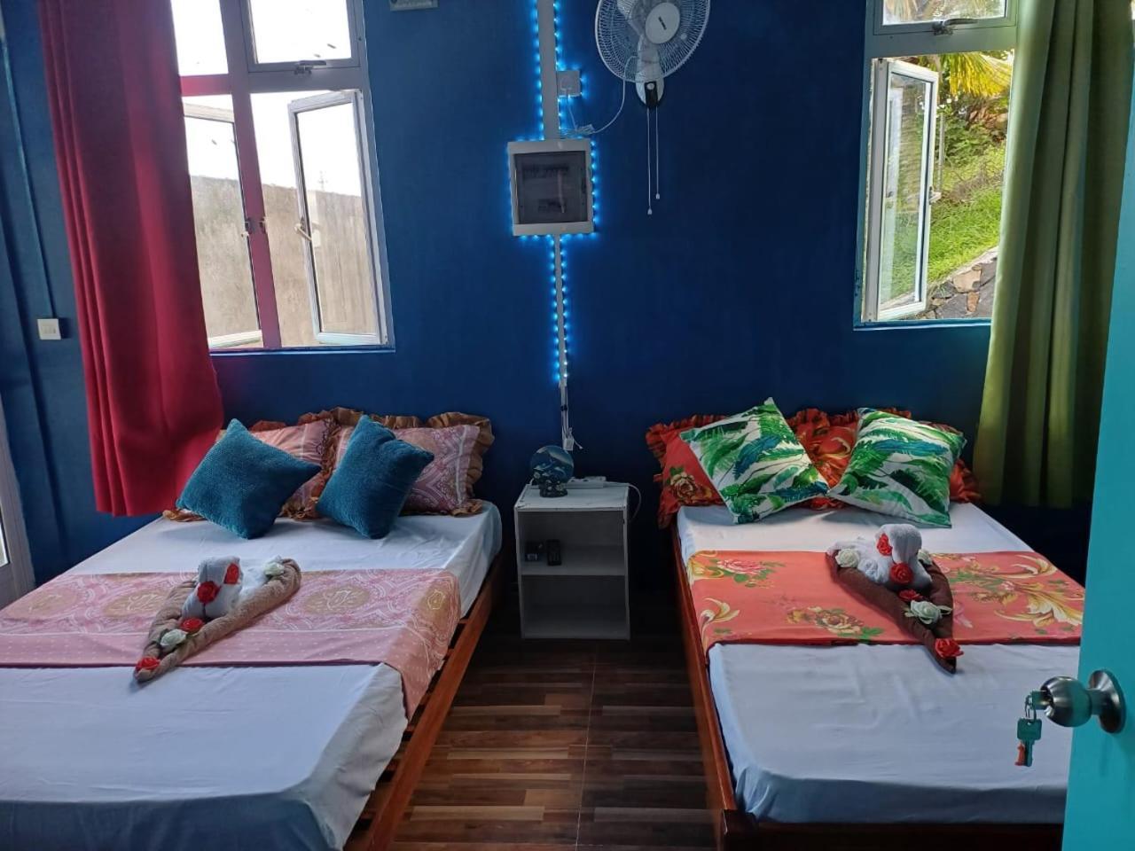 Chez Tonio Magic Ocean View Holiday home Port South East