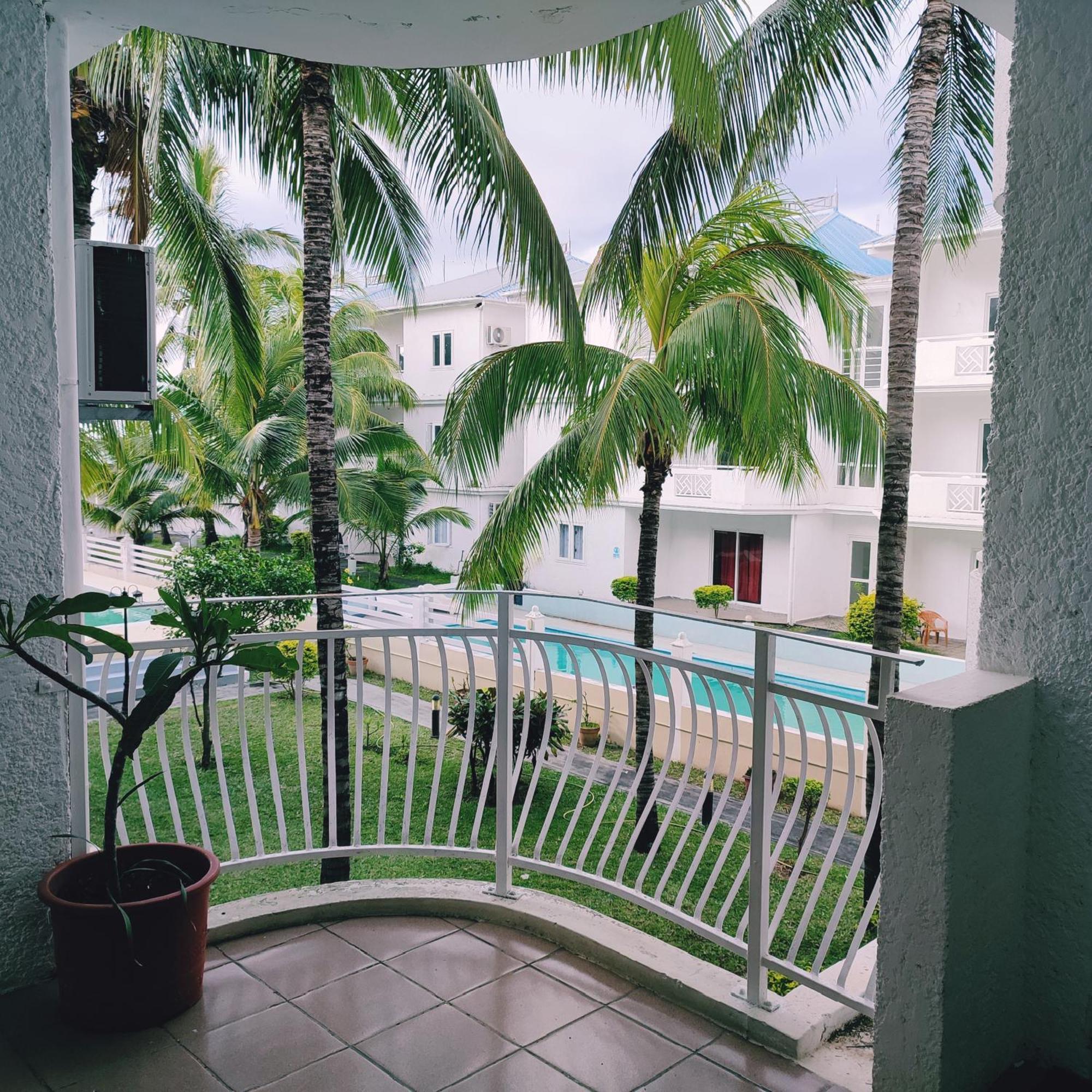White Apartment *