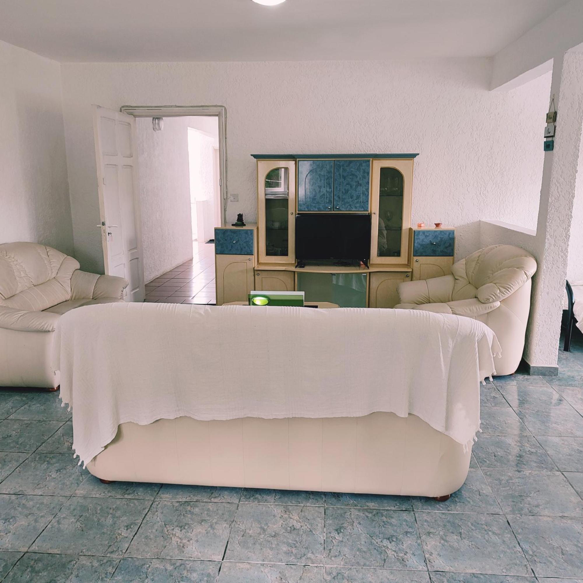 Apartment White Flic en Flac