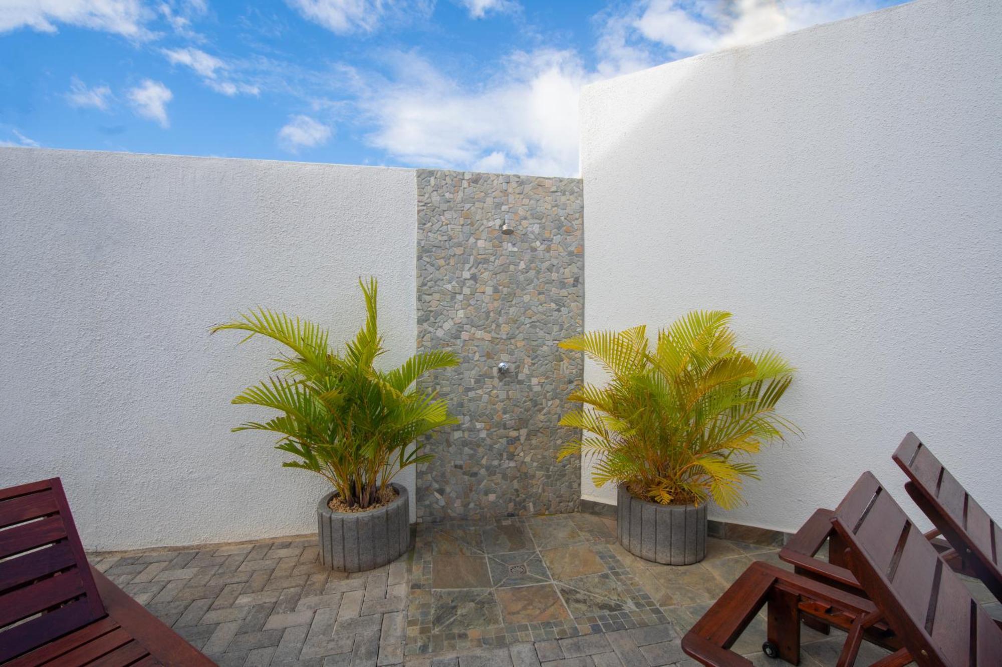 Apartment Golden Square & Private Pool *
