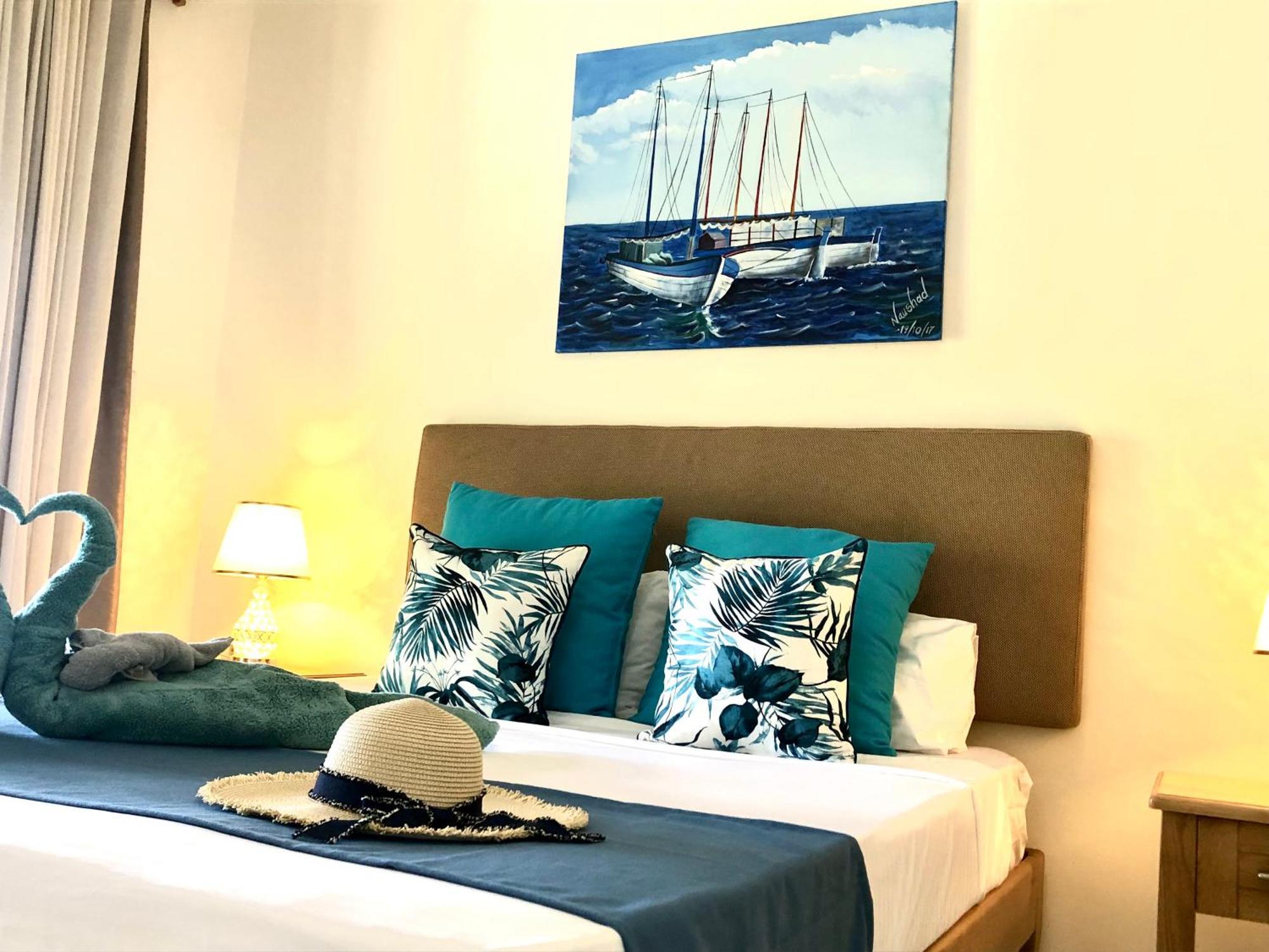 Blue Lagoon Seafront Penthouse * Flic en Flac