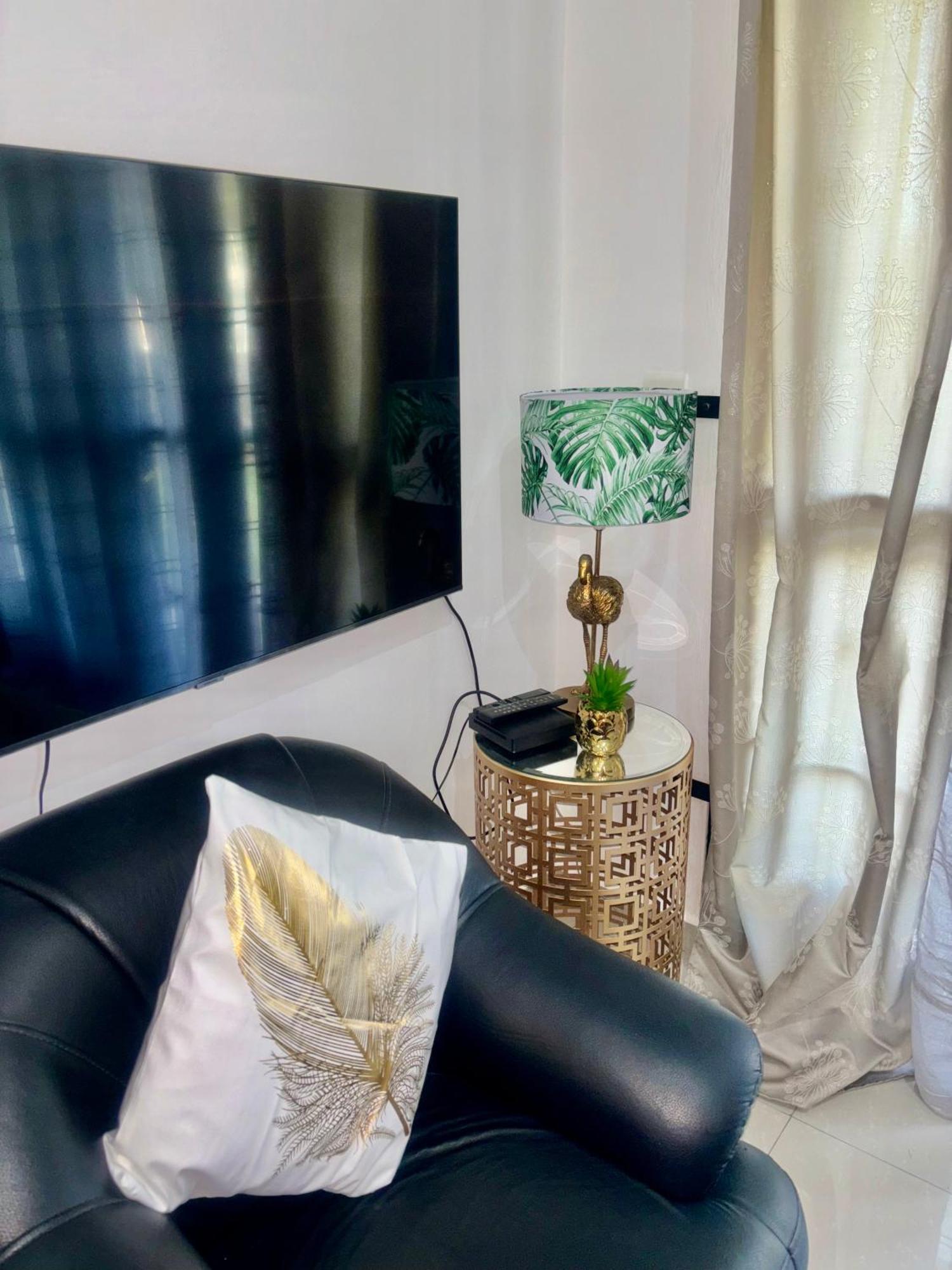 Sea La Vie Apartment