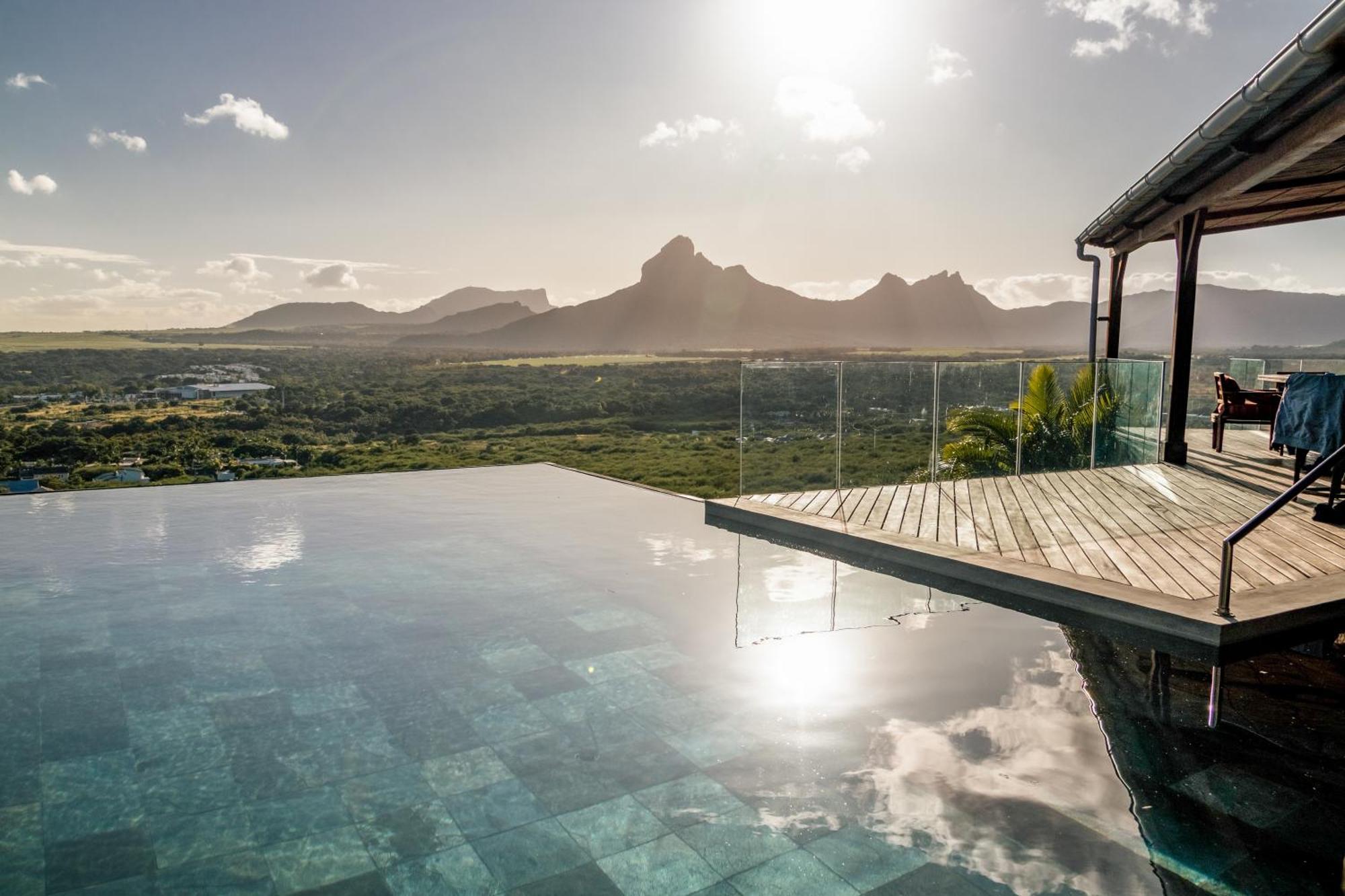 Villa Teranga Avec Vue Panoramique Sur La Baie De *