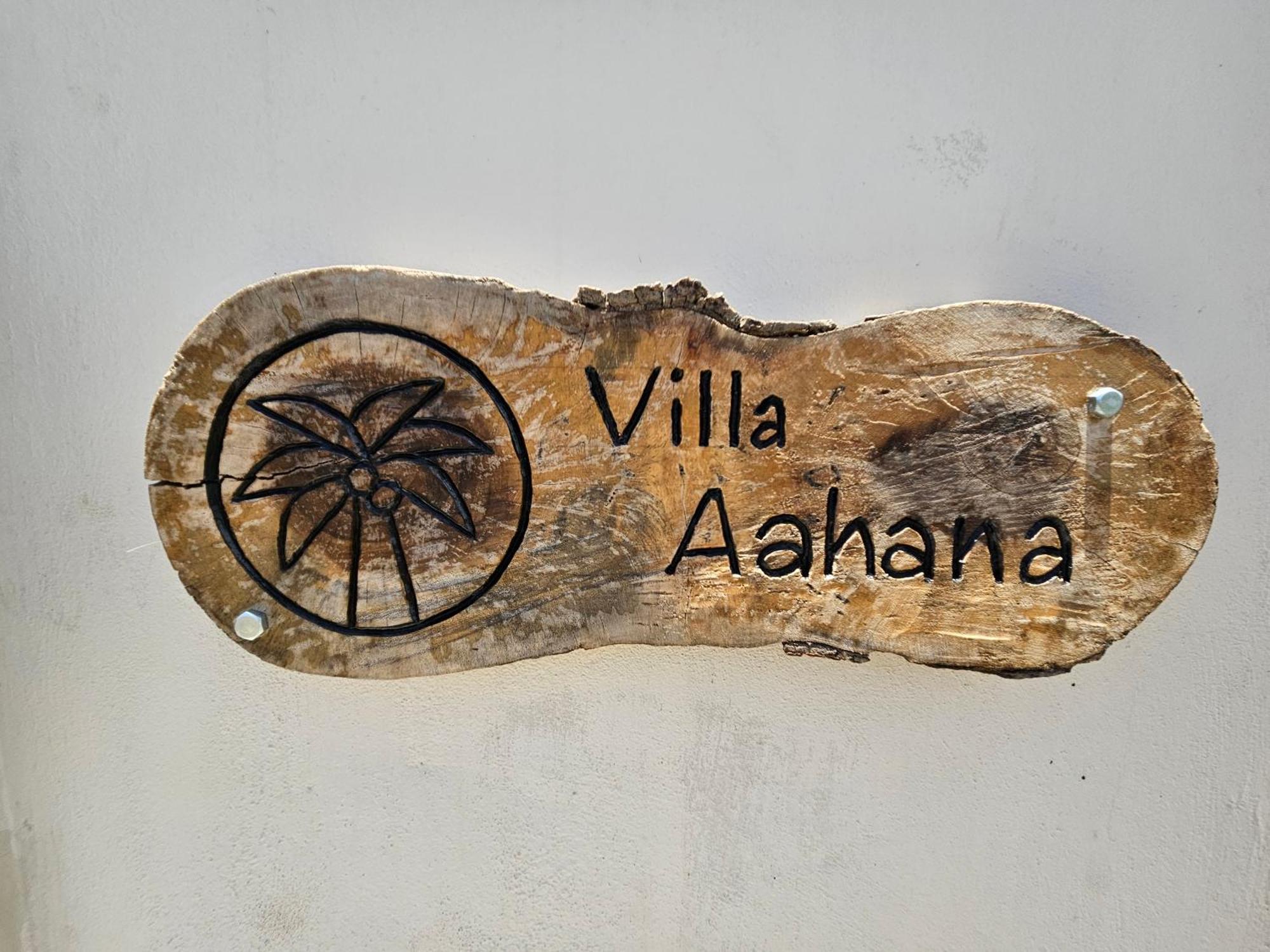 Aahana - Flic en Flac