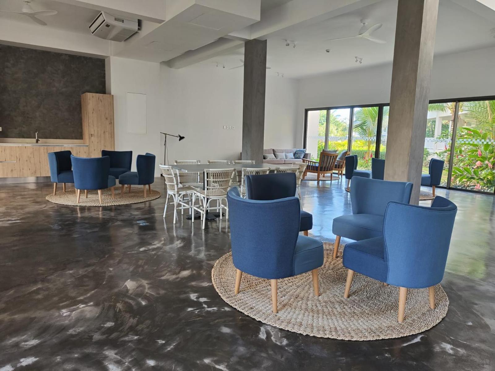 Eden: Beachfront Luxury With Private Rooftop Pool *