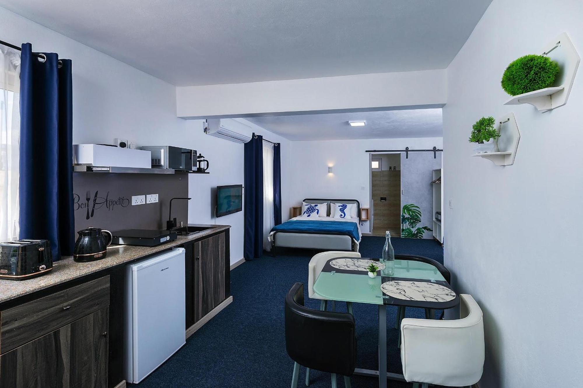 C-view Apartment
