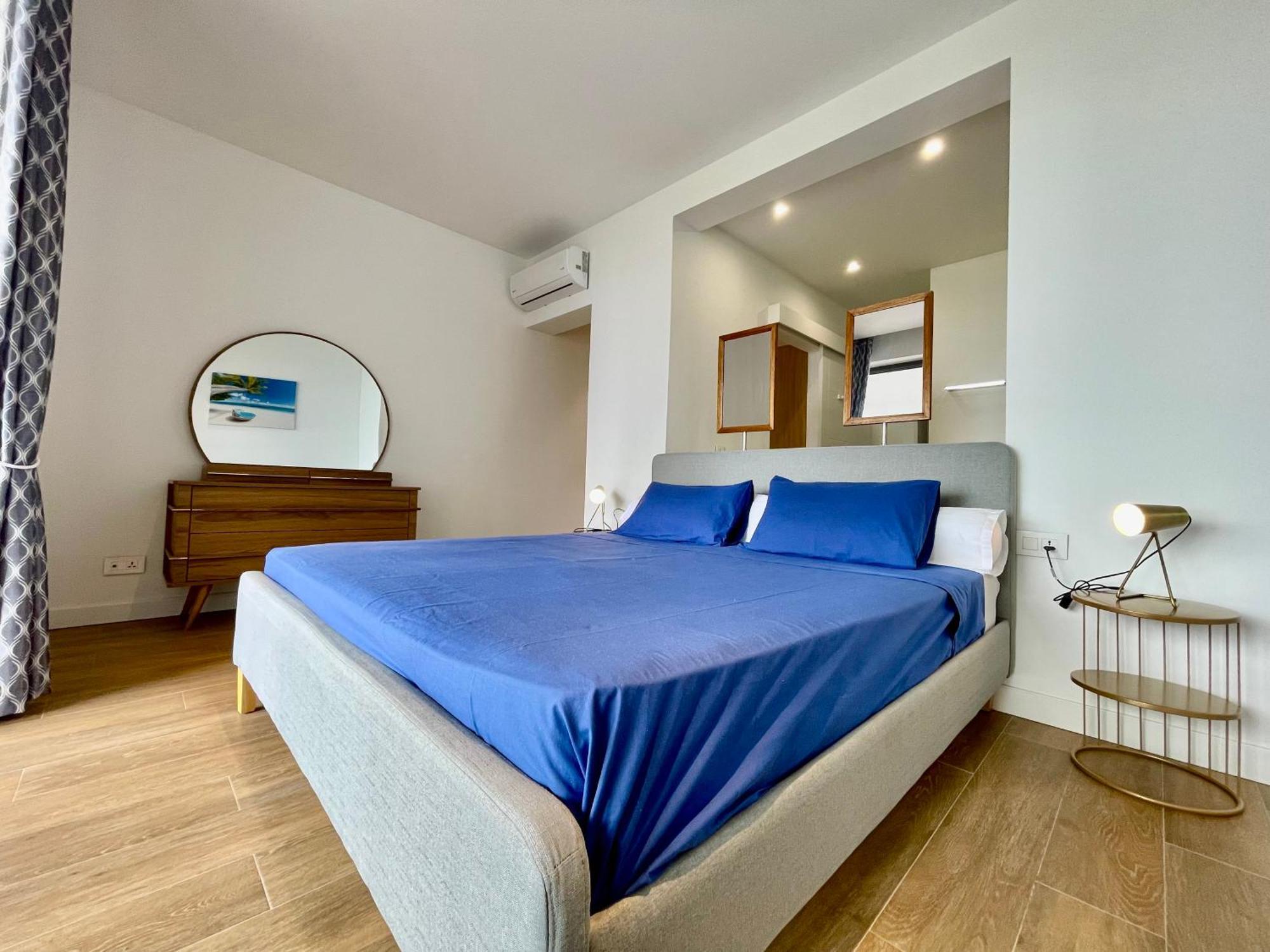 Apartment 2 Avec Piscine, Vue Sur La Baie *