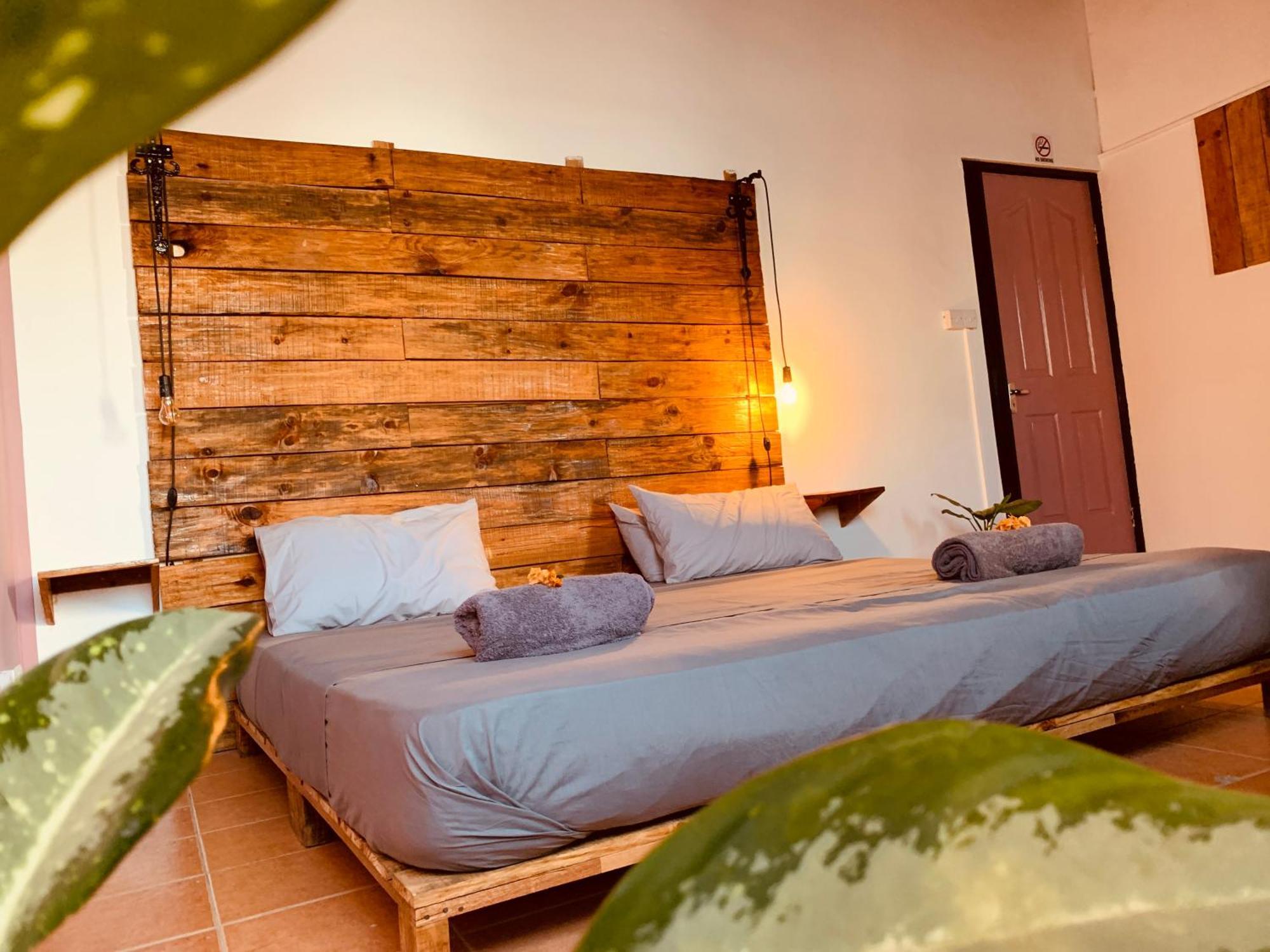 Bon Vivant Front De - Ile Rodrigues Hotel