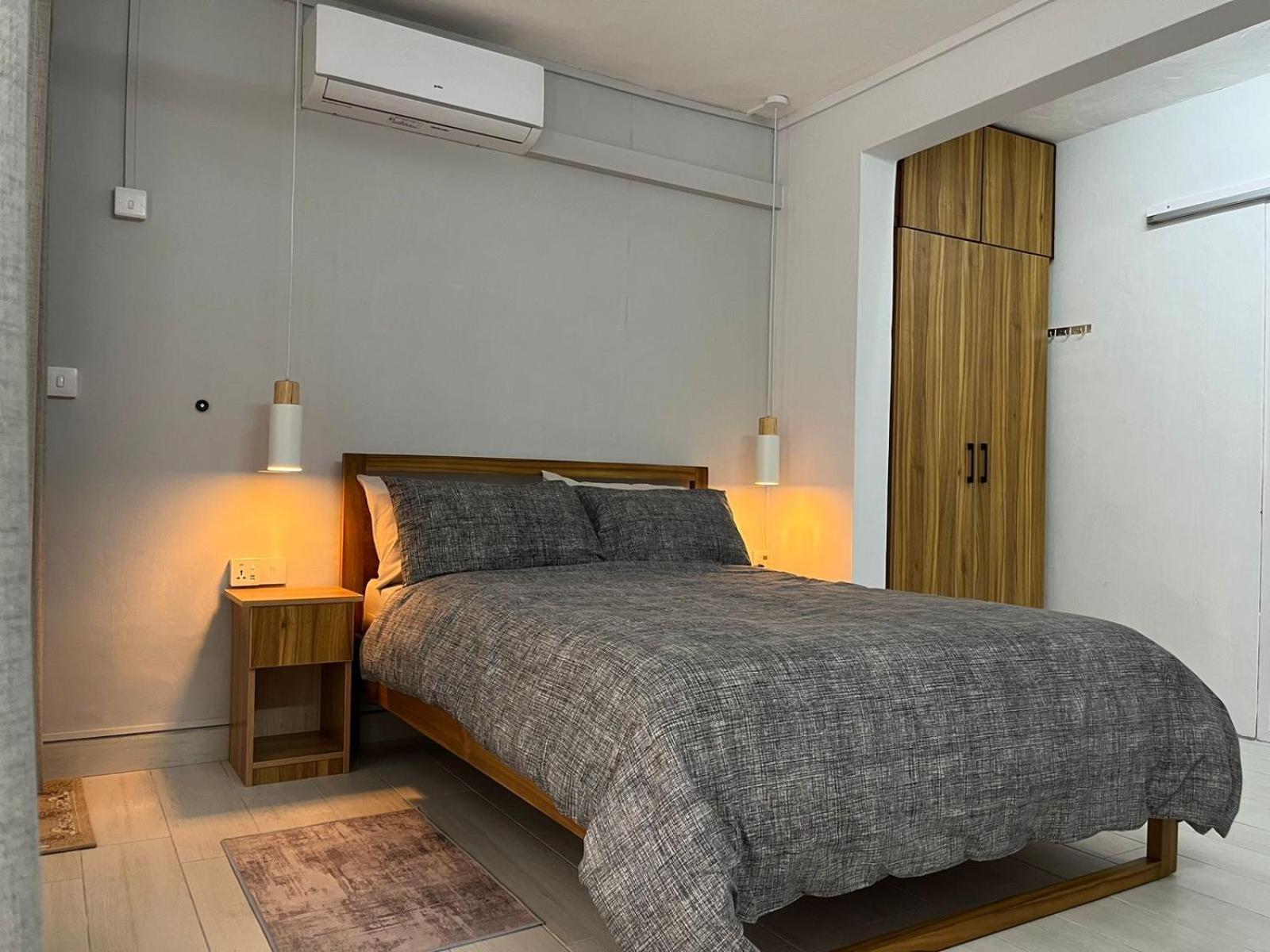Ebrahim Flats - Grand Baie Beach *