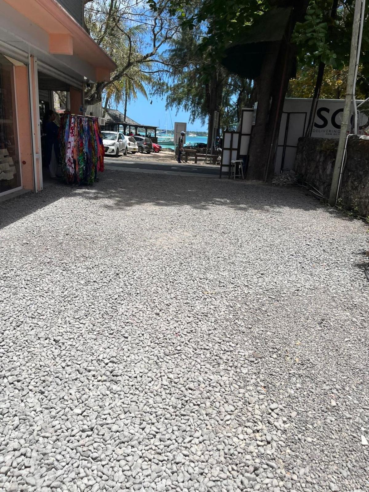 Ebrahim Flats - Grand Baie Beach Apartment