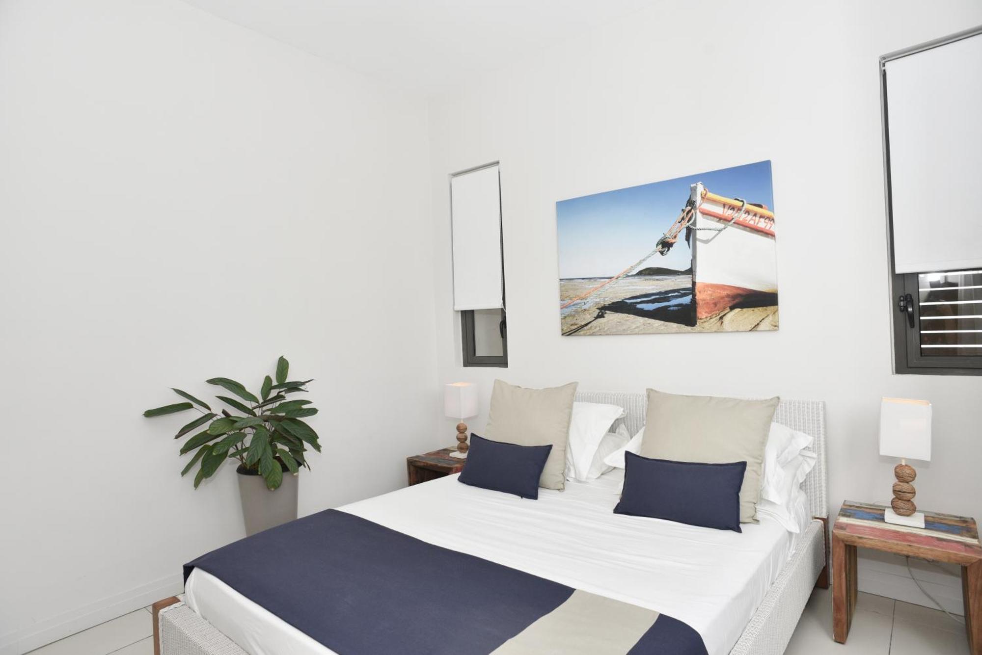 Cap Ouest Beachfront Luxury Penthouse & Flic en Flac