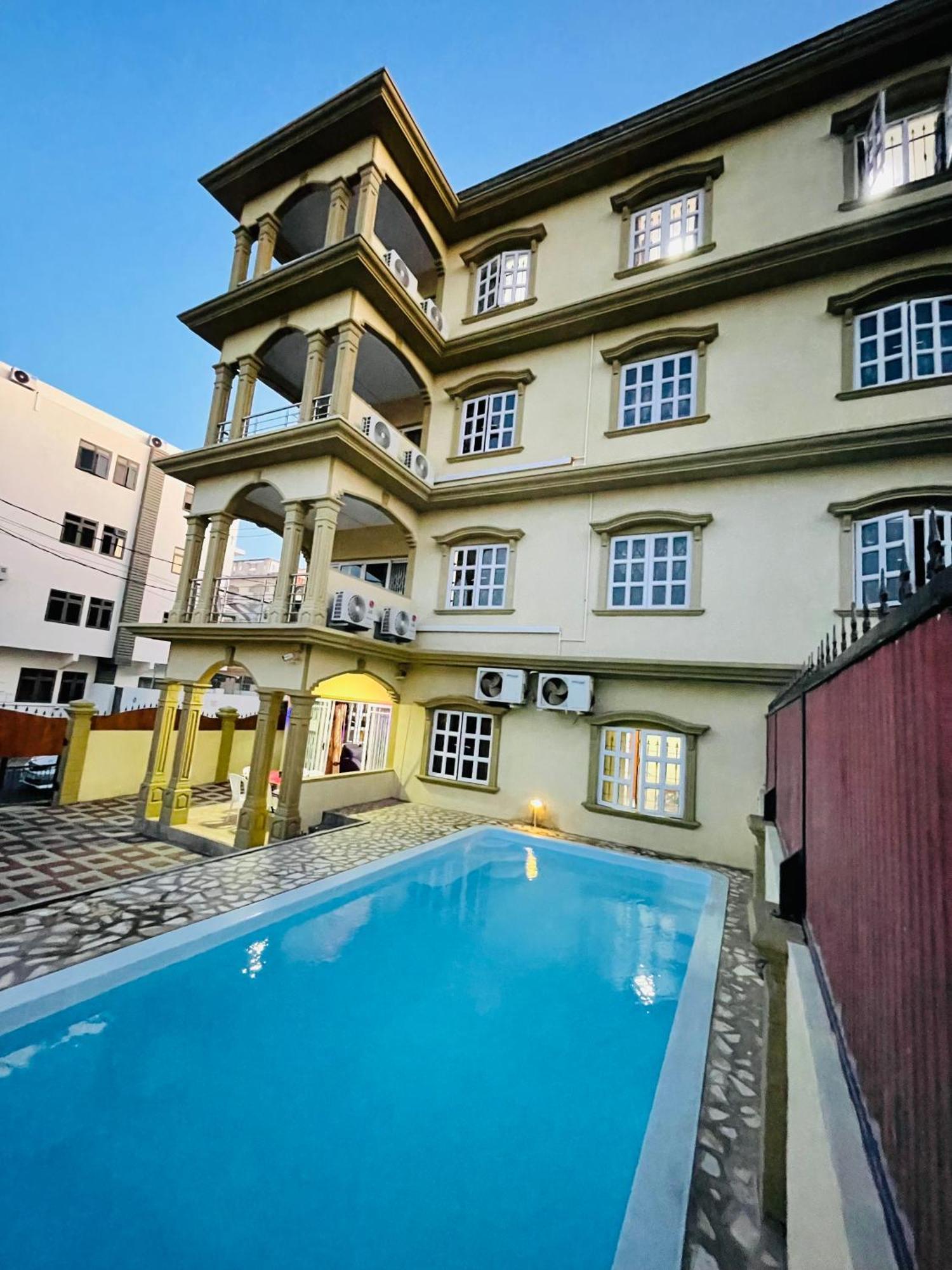 Rs Private With Pool,yard,wifi And 100mts To The Apartment Flic en Flac