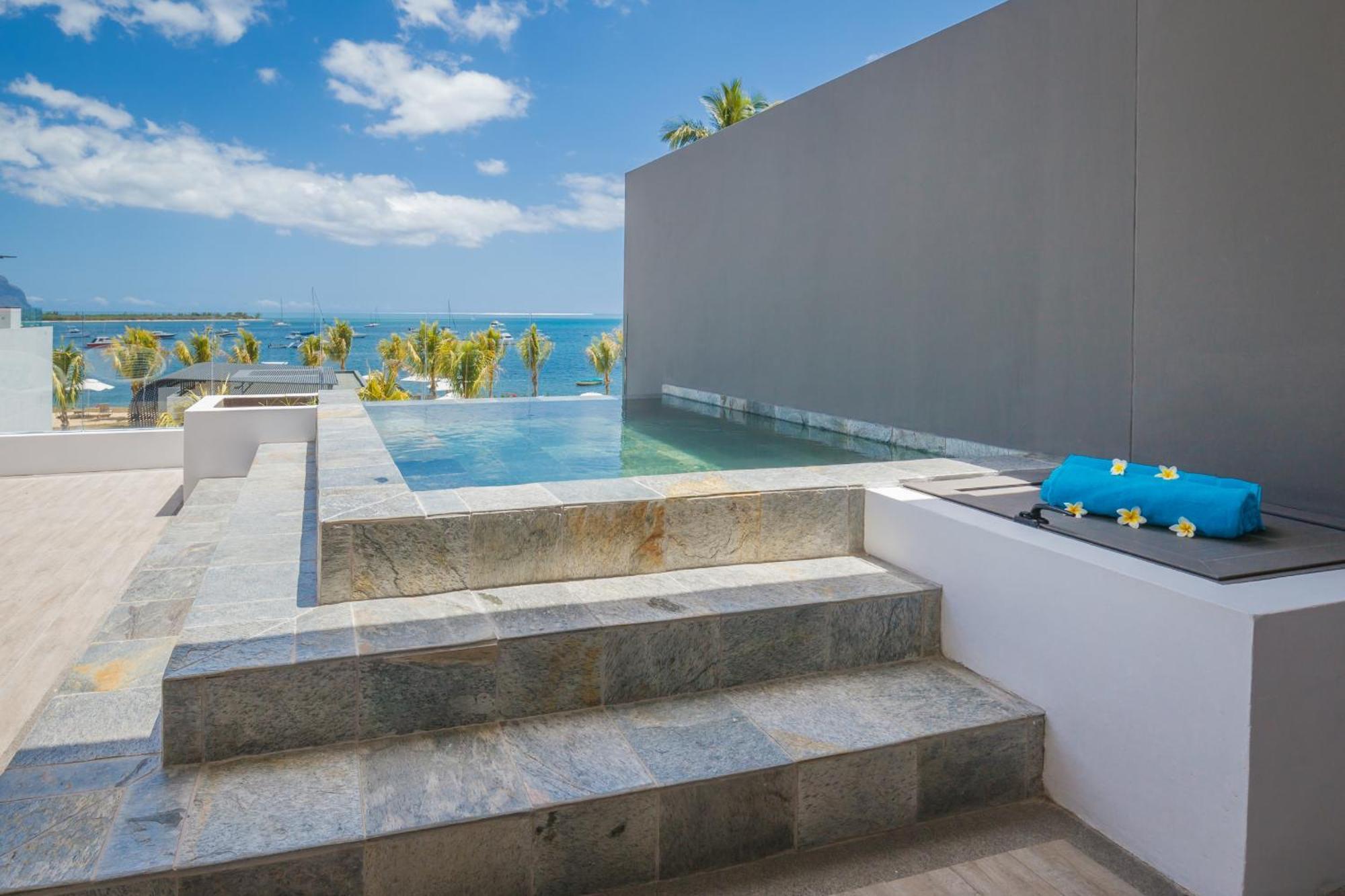 Latitude By Horizon Holidays *