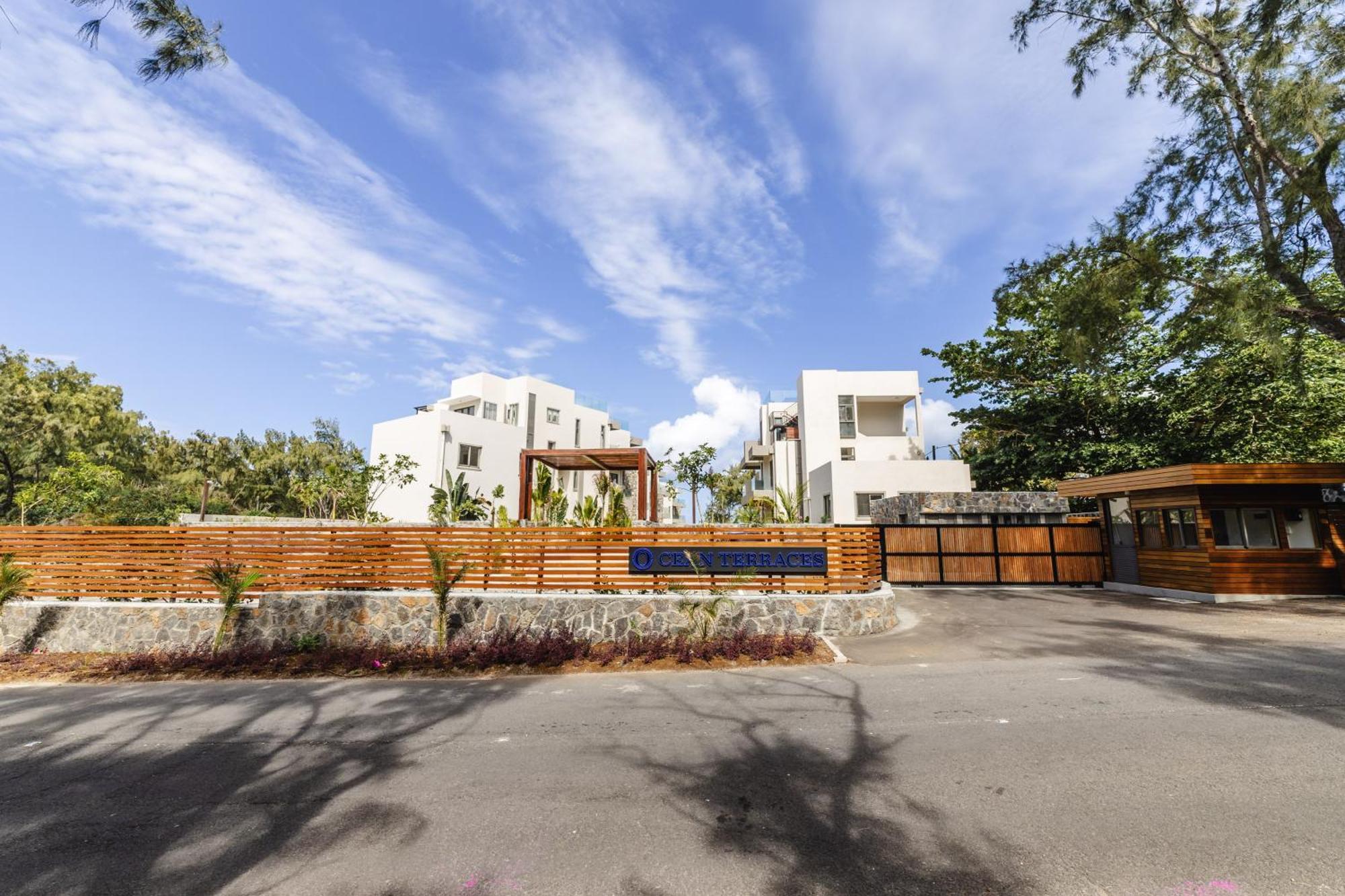 Ocean Terraces A1 - Your Beachfront Bliss - Brand New Apartment