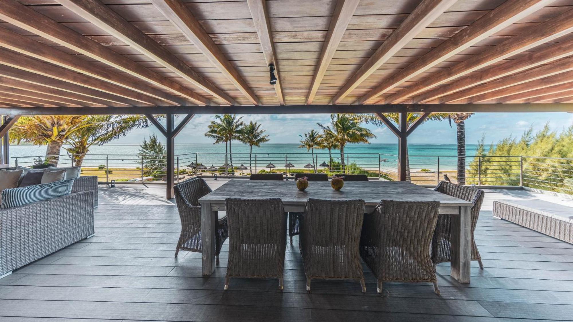 Paradise By Horizon Holidays * Pointe D'Esny