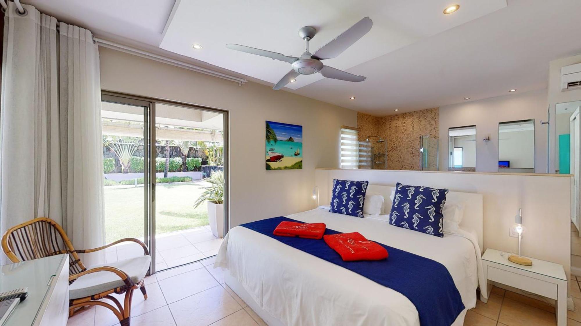 Apartment Bon Azur Beachfront & Penthouses With Lov