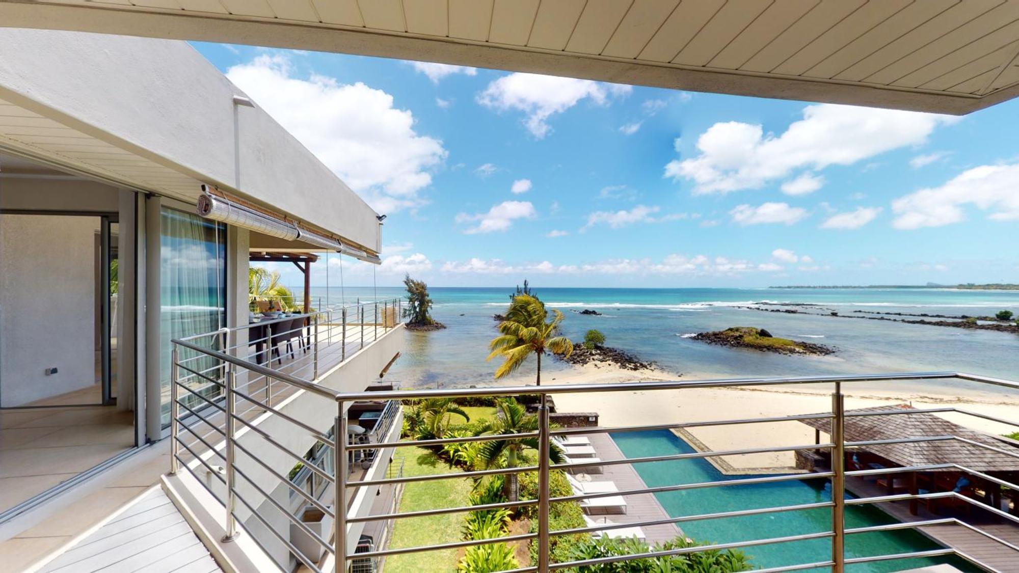 Bon Azur Beachfront & Penthouses With Lov Trou-aux-Biches