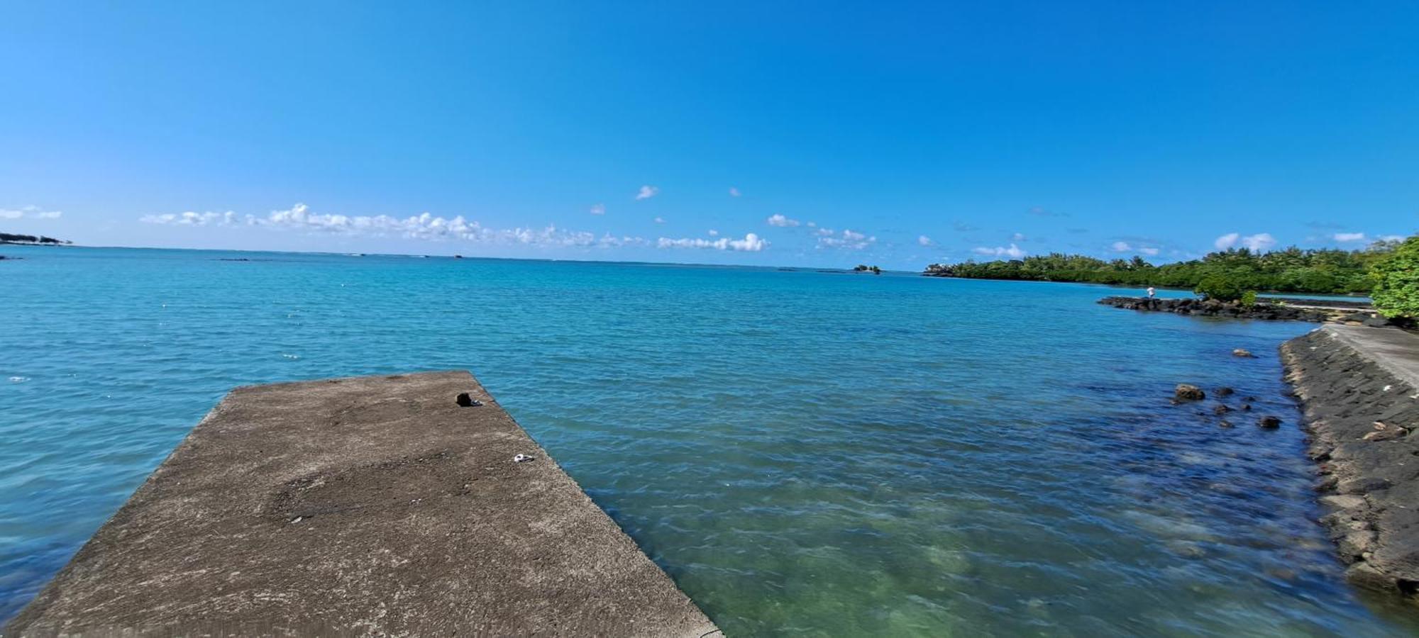 Clair De Lune - Private 2 Bedrooms Beachfront Villa *