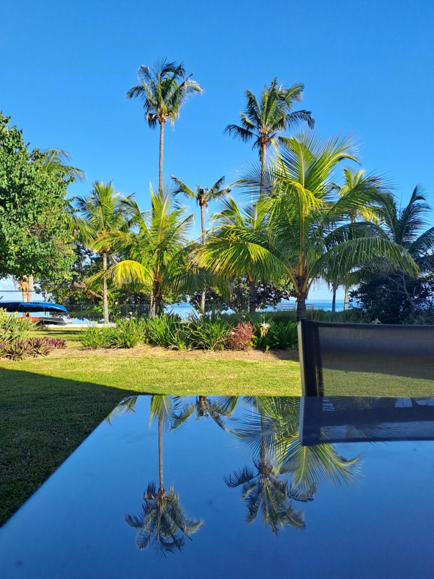 Caplage - Beachfront Ground Floor In Apartment Tamarin