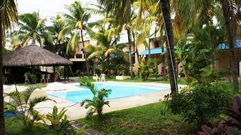 Le Grand Bleu Hotel Trou aux Biches