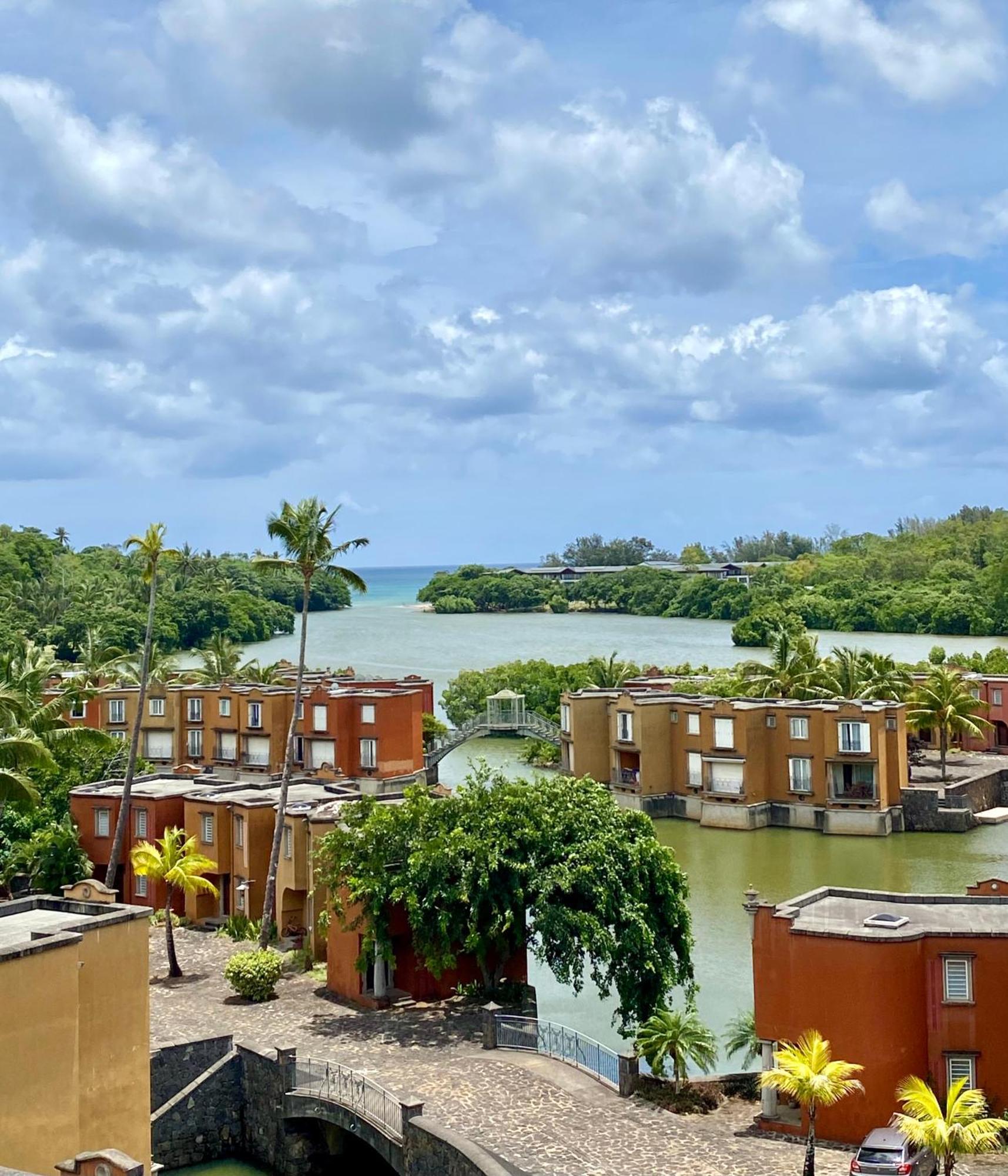 Port Chambly Riverfront Villa