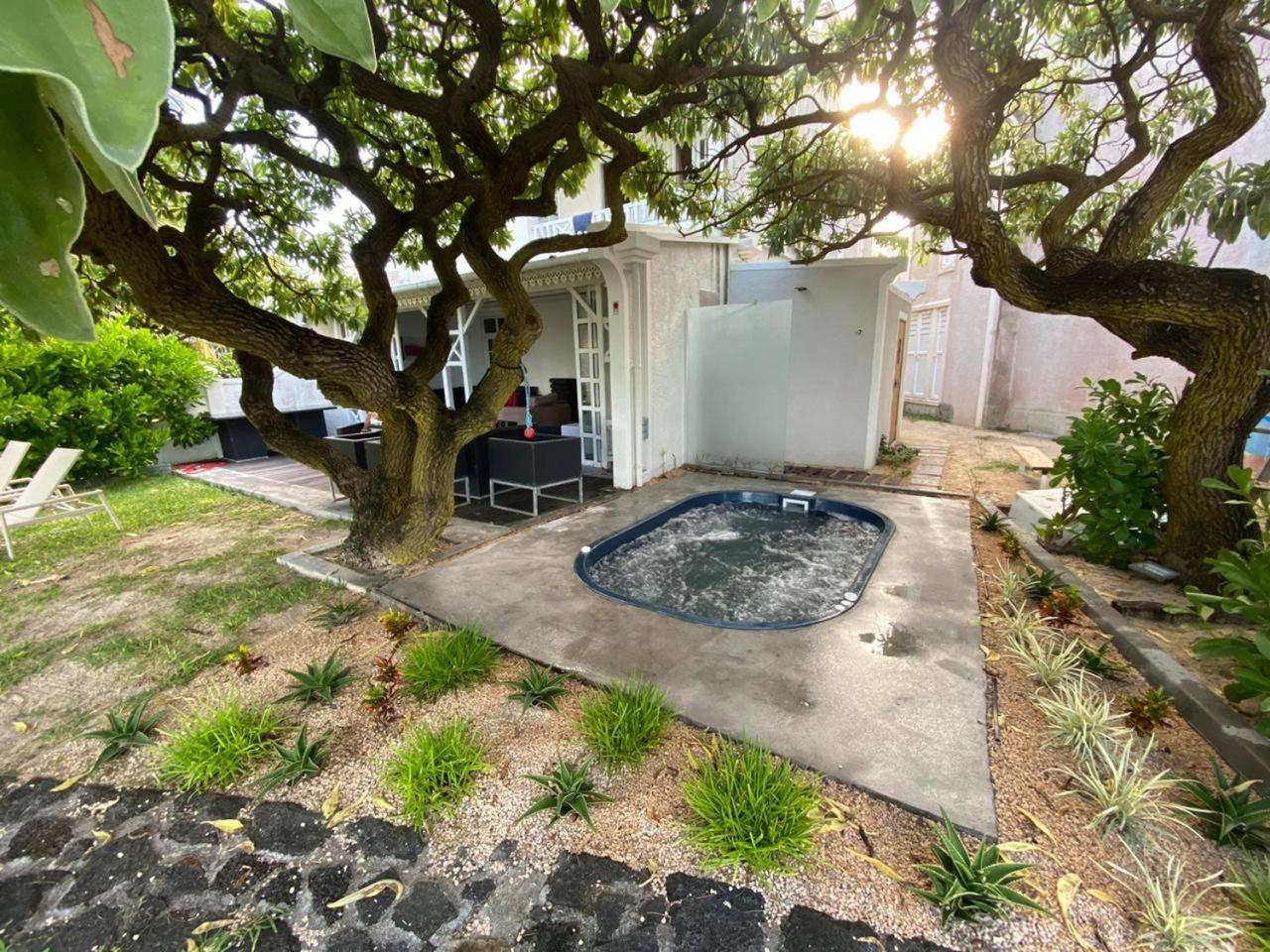 No2 - Sun Tan Palmar Villa Belle Mare