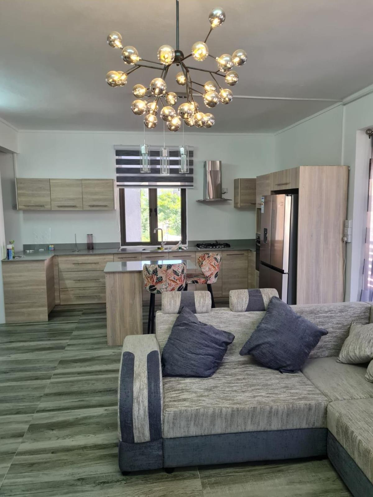 R&f Villa *