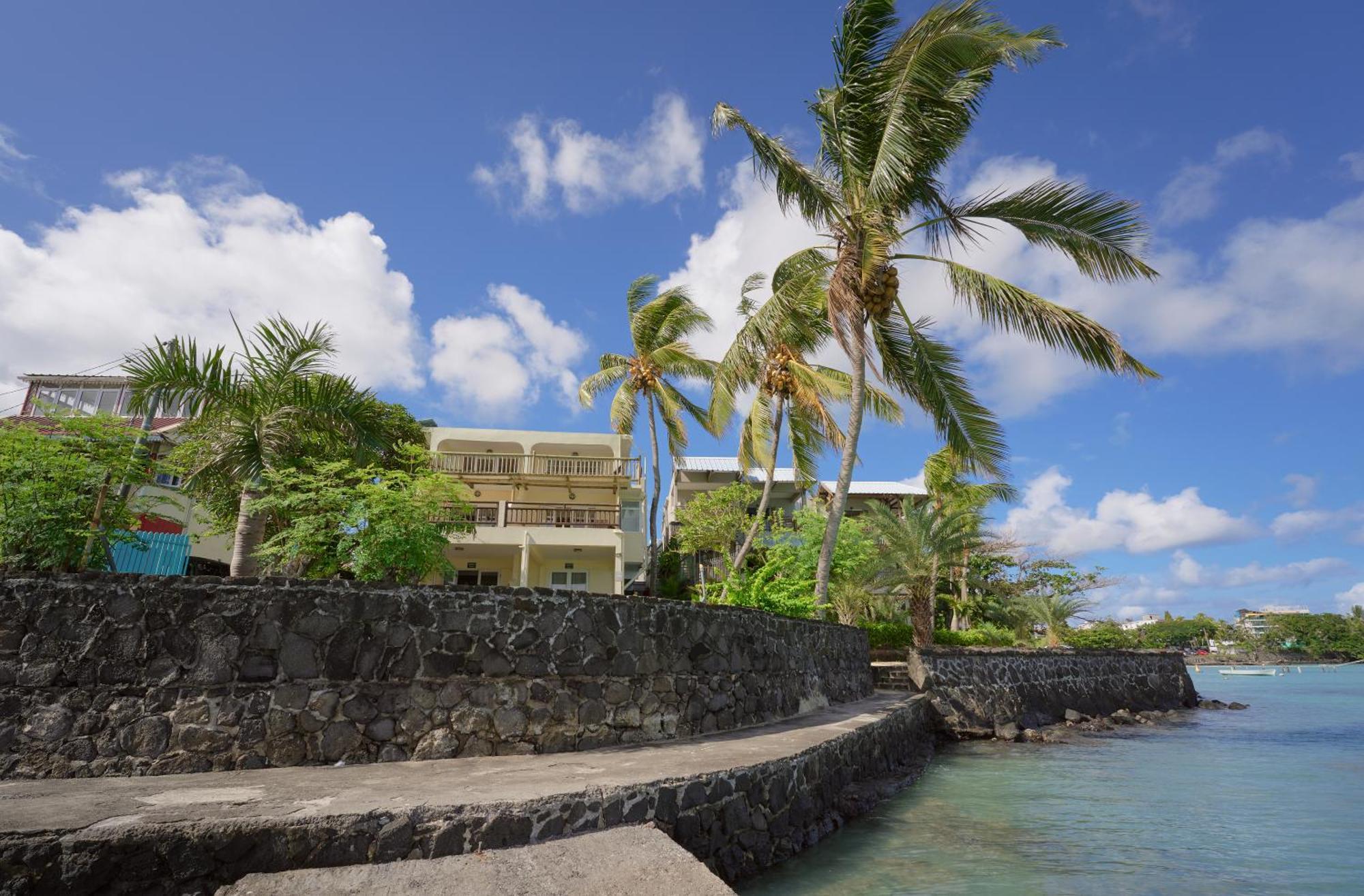 Lagoon View Apartment *