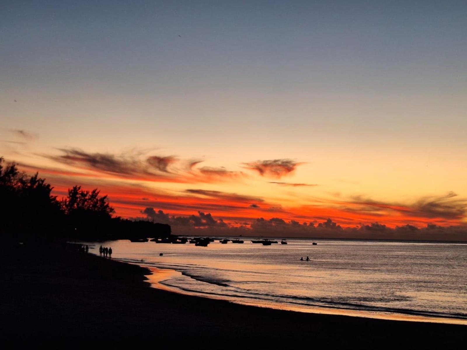 Les Fleurs Du Beachfront Residences Tamarin