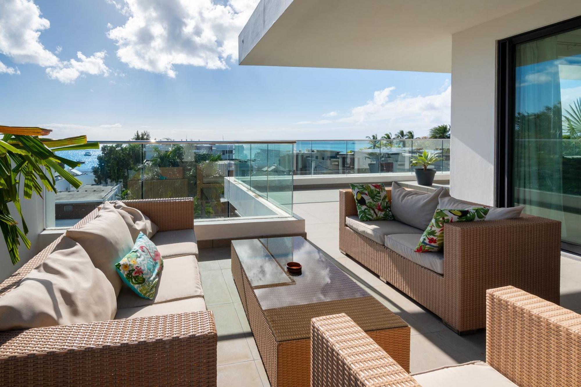 Penthouse Vue - Mont Choisy Apartment *