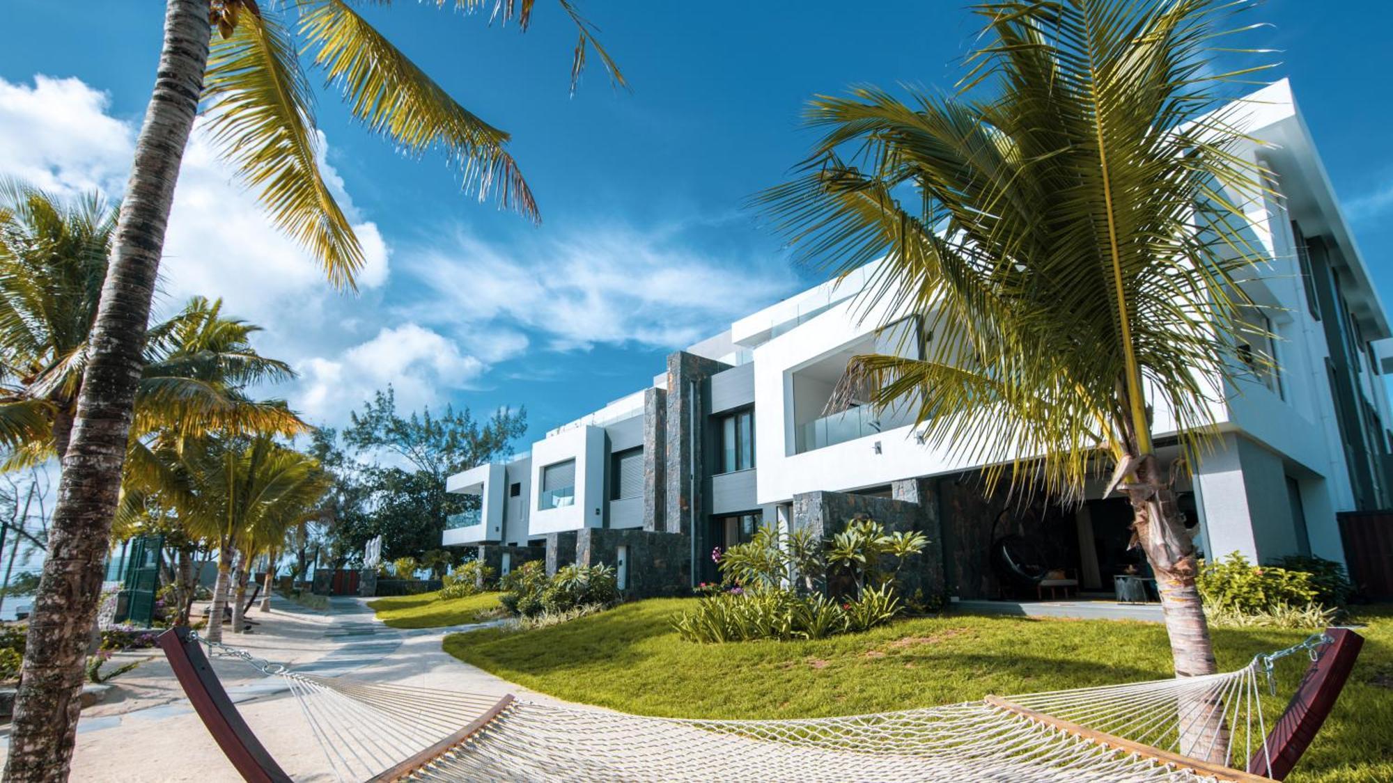 Front Penthouse In Pereybere Apartment *
