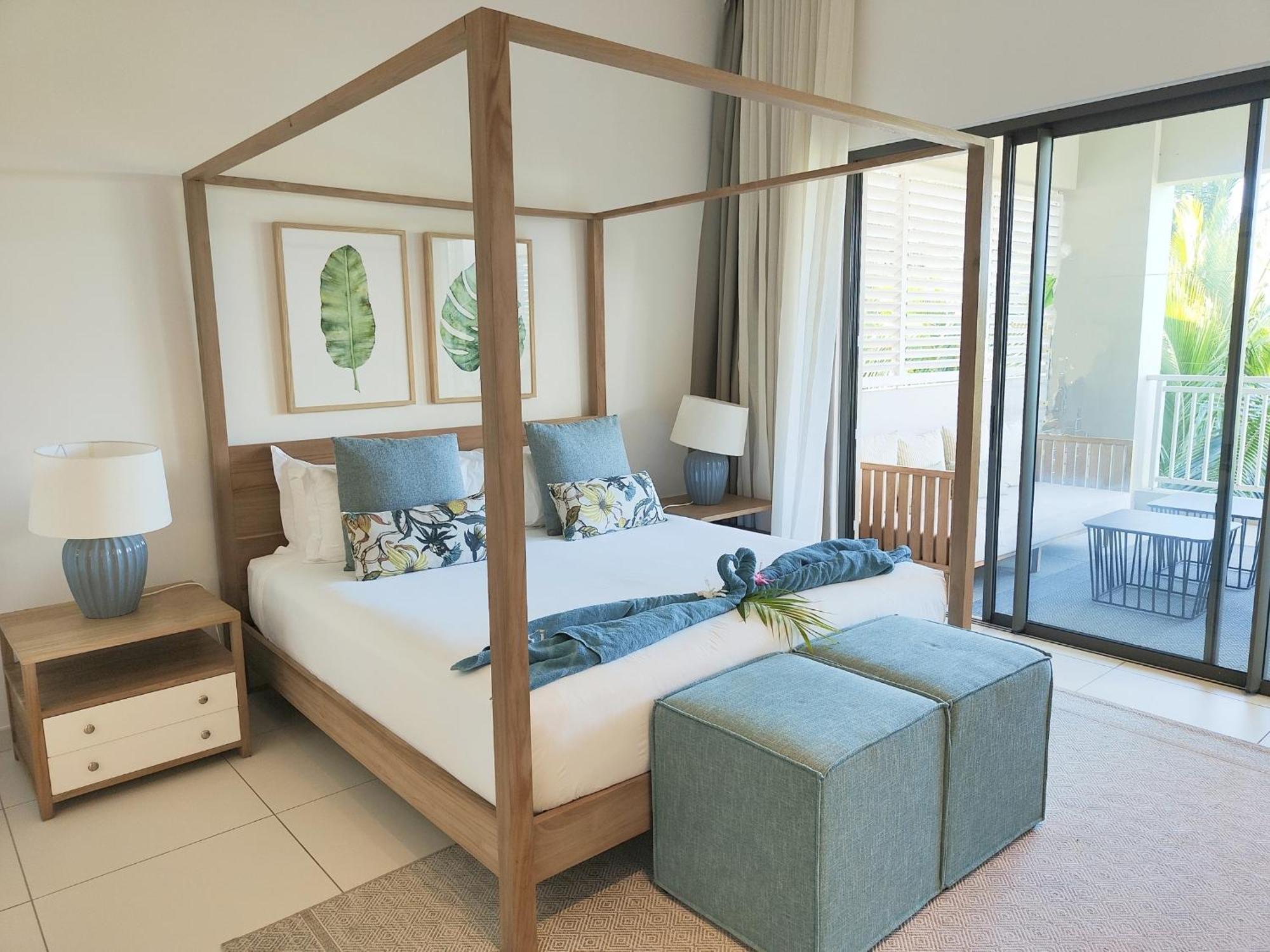 Eden: Beachfront Luxury With Private Rooftop Pool Villa