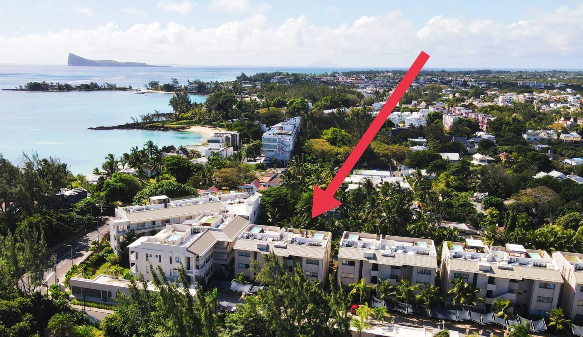 Eden: Beachfront Luxury With Private Rooftop Pool