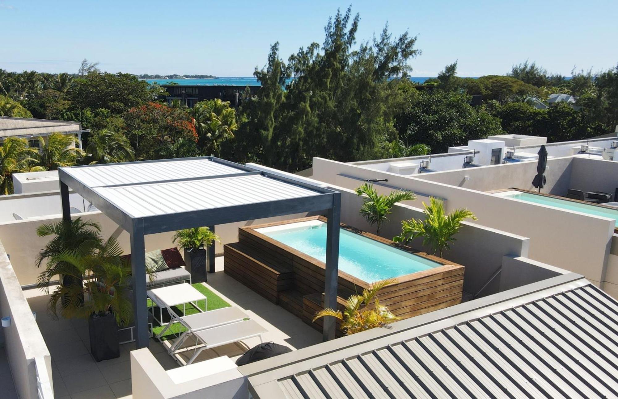 Eden: Beachfront Luxury With Private Rooftop Pool
