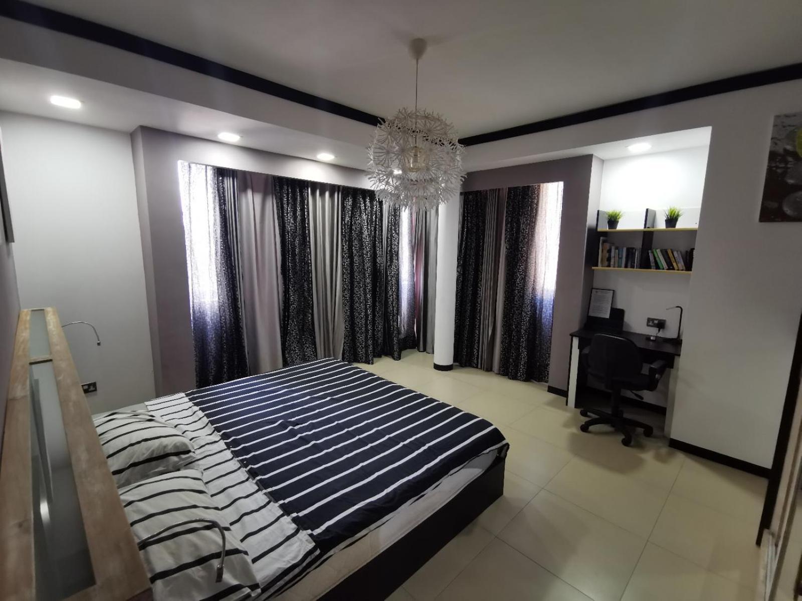 Deluxe Ocean View Penthouse With Private Roof Deck Apartment