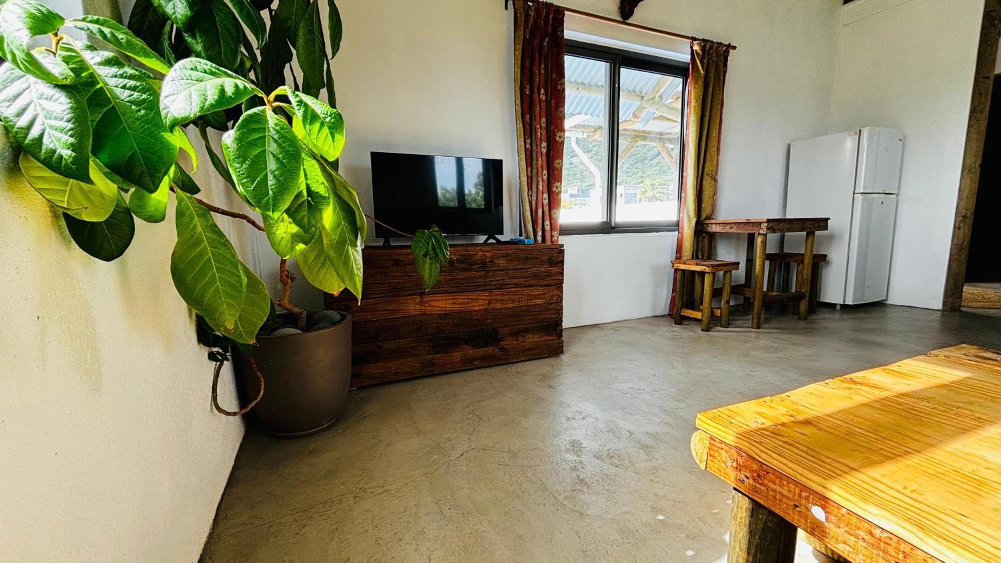 Ti Kaseou 1 Apartment *