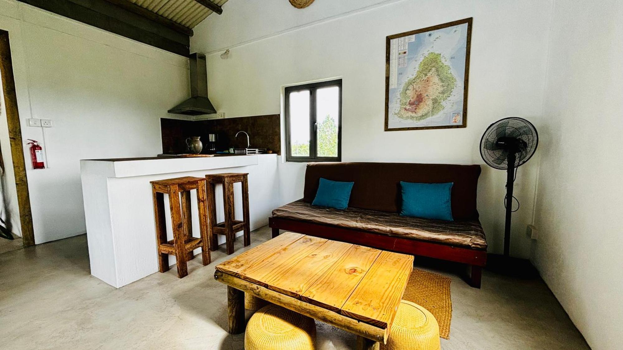Ti Kaseou 1 Apartment *