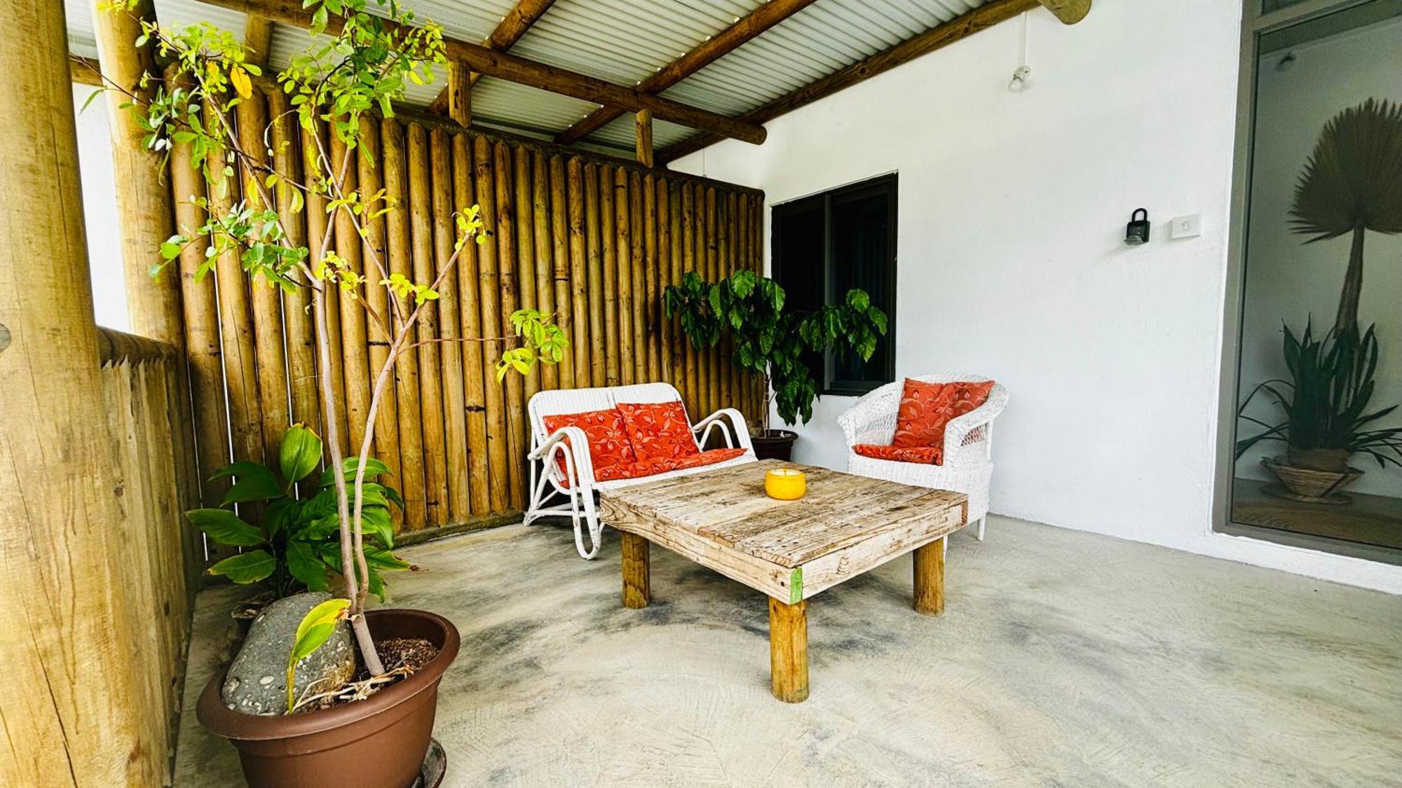 Apartment Ti Kaseou 1 *